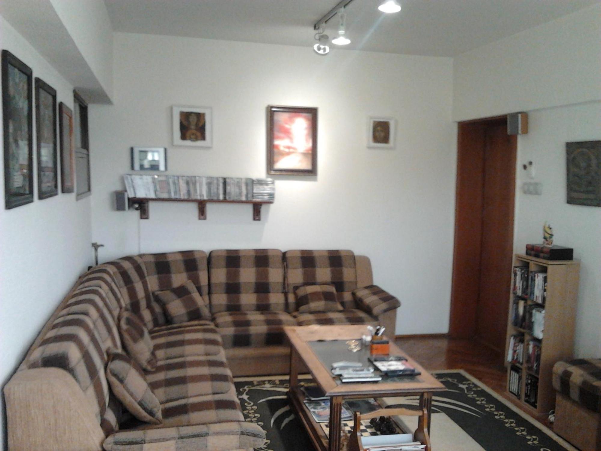 Rompromo Plus Accommodation Bukares Bagian luar foto